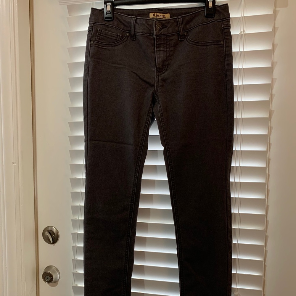 Grey, stretchy, skinny jeggings